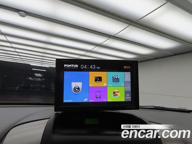 Kia Carnival R President, 2013 13