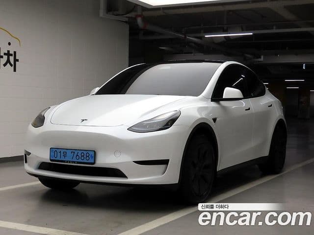 Tesla модель Y, 2024 3