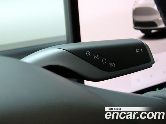 Tesla модель Y, 2024 10