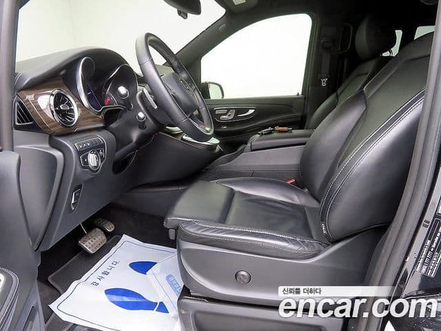 Mercedes-Benz V-класс W447, 2023 7