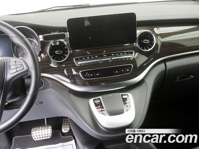 Mercedes-Benz V-класс W447, 2023 13