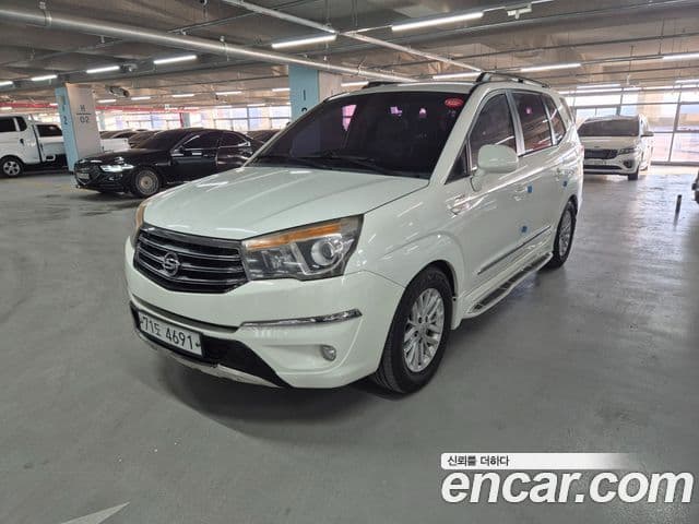 KG모빌리티(SsangYong) Korando 투리스모 4WD GT 11인승, 2014 1