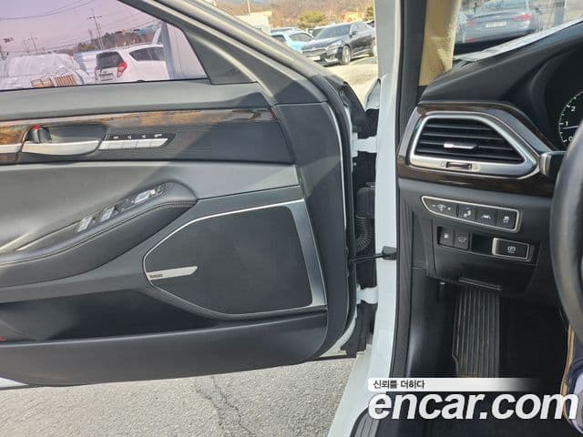 Genesis G90 Luxury, 2020 13