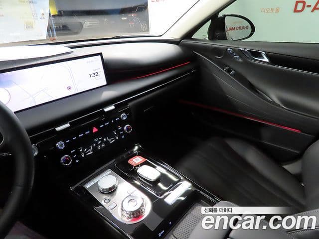 Genesis G80 (RG3) бензин 2.5 турбо 2WD, 2026 12