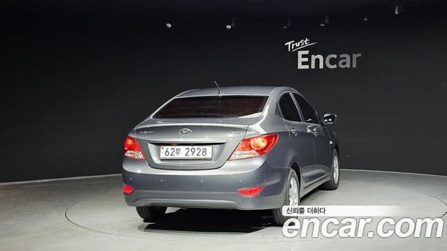 Hyundai Accent(новый кузов / новое поколение) Luxury, 2012 4
