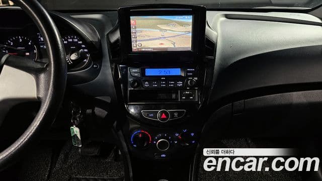 Hyundai Accent(новый кузов / новое поколение) Luxury, 2012 16