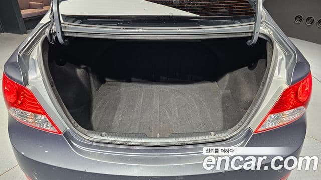 Hyundai Accent(новый кузов / новое поколение) Luxury, 2012 20