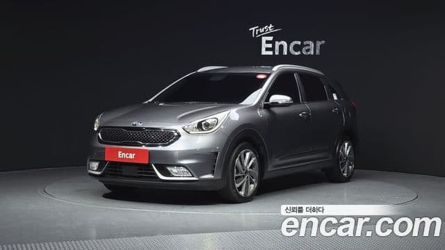 Kia Niro Prestige, 2017 1