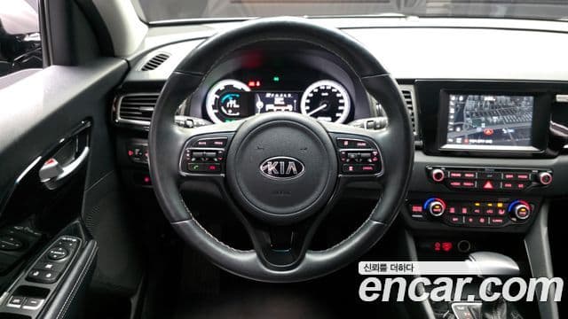 Kia Niro Prestige, 2017 13