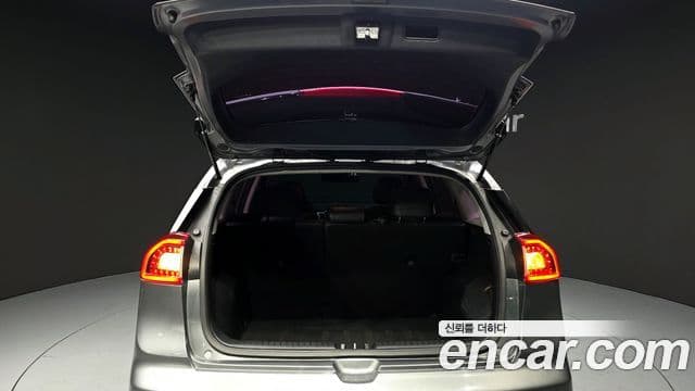 Kia Niro Prestige, 2017 20