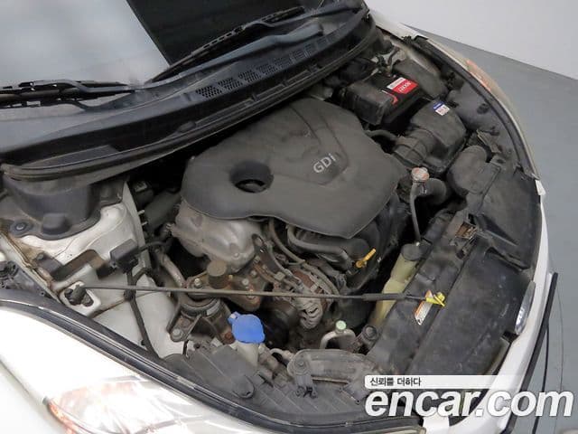 Hyundai Avante MD M16 GDI top, 2011 19