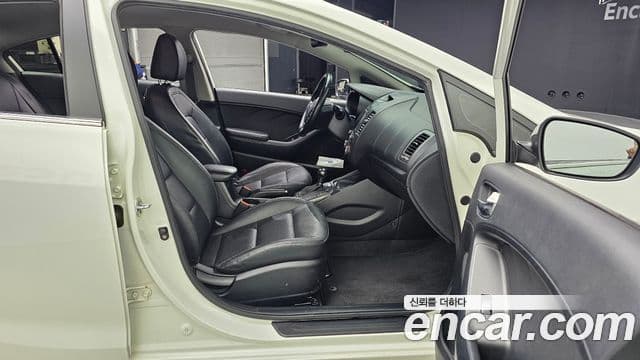 Kia K3 Noblesse, 2015 11