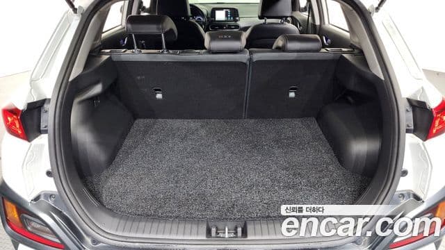 Hyundai Kona Modern Art, 2018 21