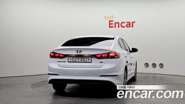 Hyundai Avante AD 1.6 GDI Value Plus, 2017 4