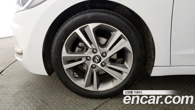 Hyundai Avante AD 1.6 GDI Value Plus, 2017 все фото