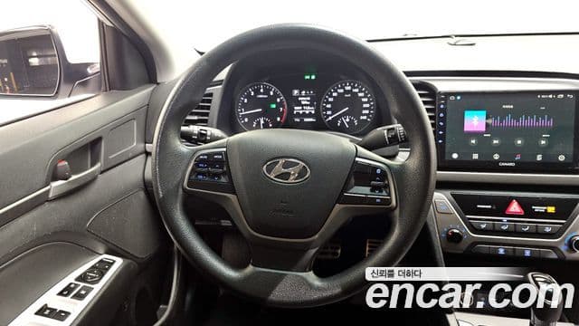 Hyundai Avante AD 1.6 GDI Value Plus, 2017 16