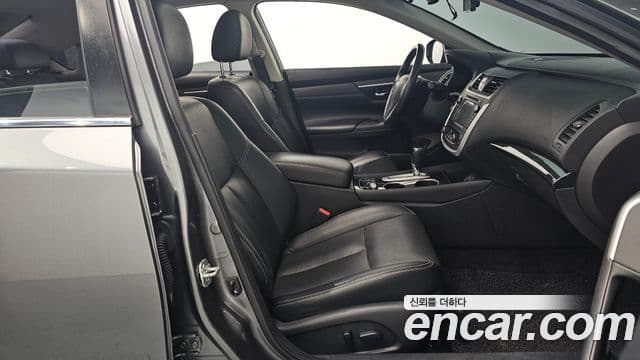 Nissan 알티마 L33, 2017 10