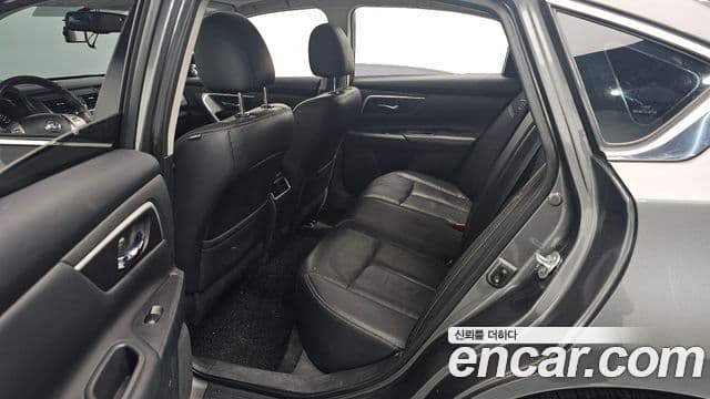 Nissan 알티마 L33, 2017 12