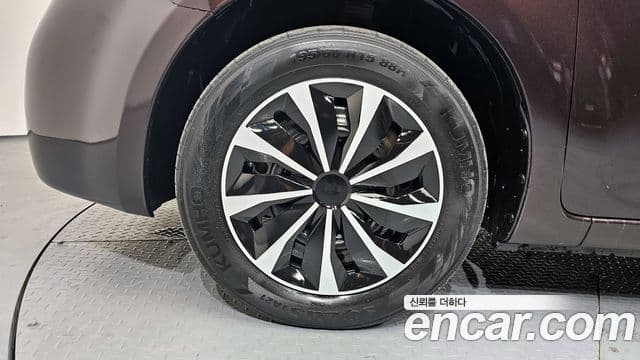 Nissan 큐브 Z12, 2011 все фото