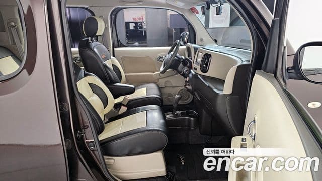 Nissan 큐브 Z12, 2011 10