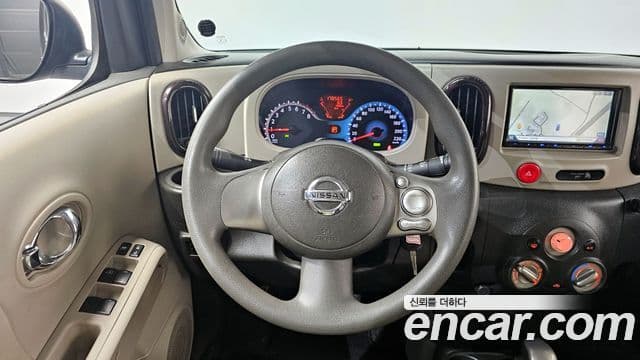 Nissan 큐브 Z12, 2011 13
