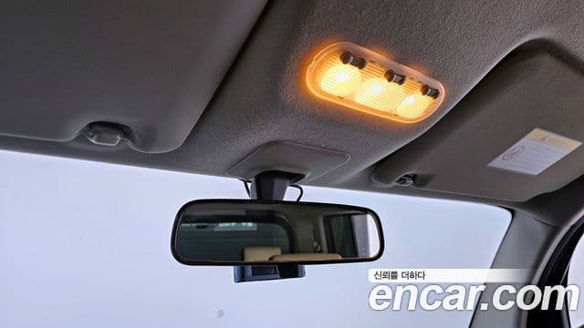 Nissan 큐브 Z12, 2011 17