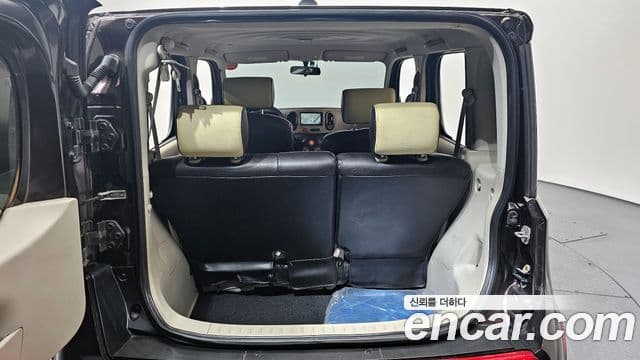 Nissan 큐브 Z12, 2011 20