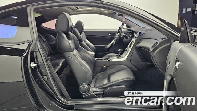 Hyundai Genesis купе 200 турбо RW, 2010 10
