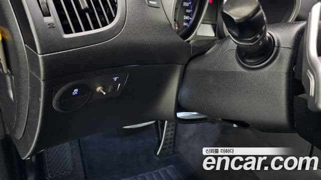 Hyundai Genesis купе 200 турбо RW, 2010 17