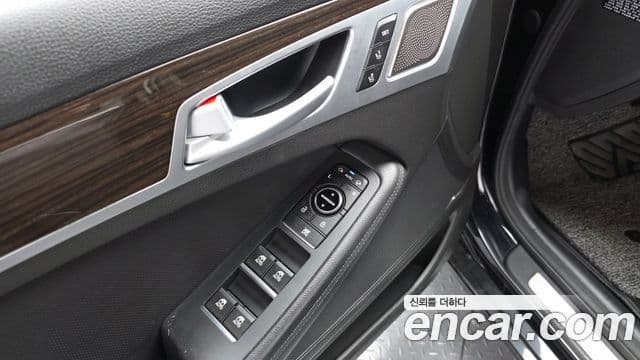 Genesis G80 Prestige, 2017 18