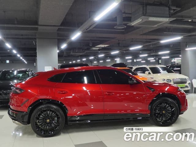 Lamborghini Urus 4.0 V8 SE, 2025 2