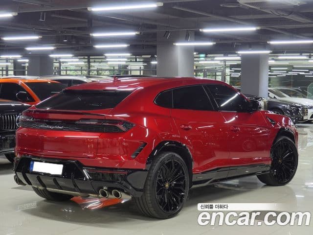 Lamborghini Urus 4.0 V8 SE, 2025 3