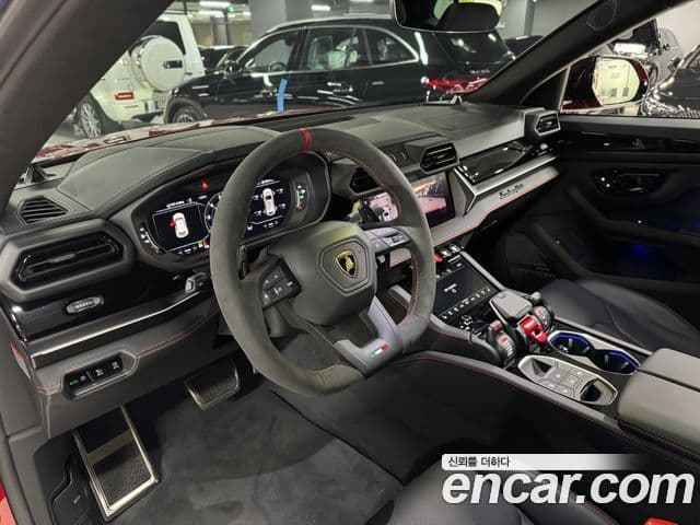 Lamborghini Urus 4.0 V8 SE, 2025 4