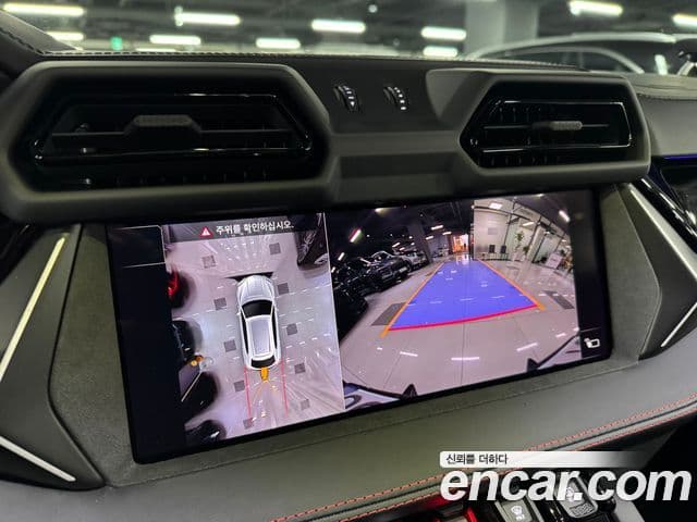 Lamborghini Urus 4.0 V8 SE, 2025 9