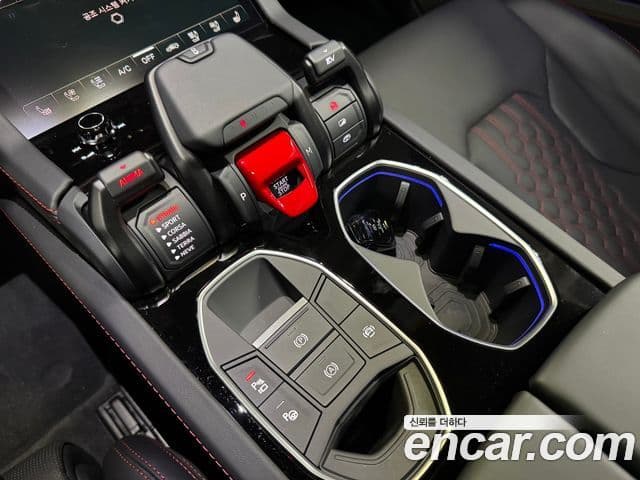 Lamborghini Urus 4.0 V8 SE, 2025 12