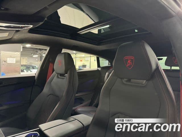 Lamborghini Urus 4.0 V8 SE, 2025 15