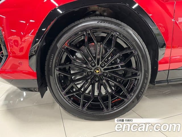 Lamborghini Urus 4.0 V8 SE, 2025 17
