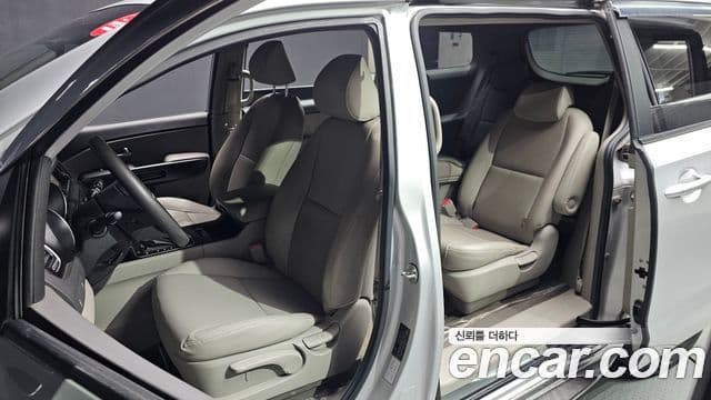 Kia All New Carnival 11인승 Deluxe, 2015 10