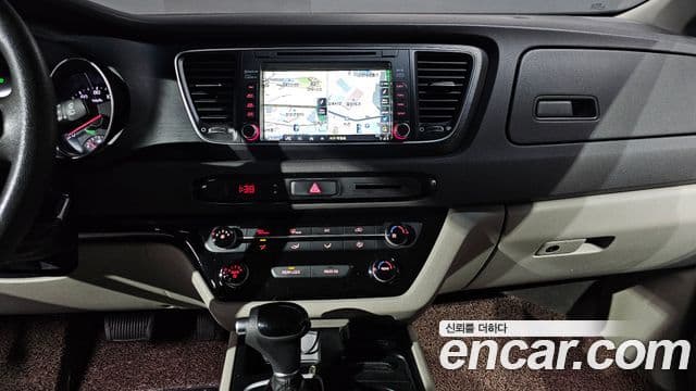 Kia All New Carnival 11인승 Deluxe, 2015 15