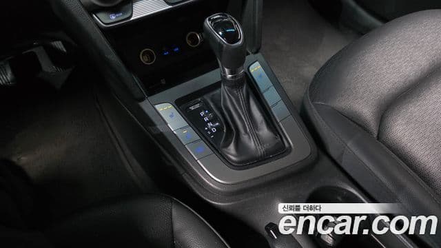 Hyundai The / новый New Avante AD Smart(для аренды), 2019 9