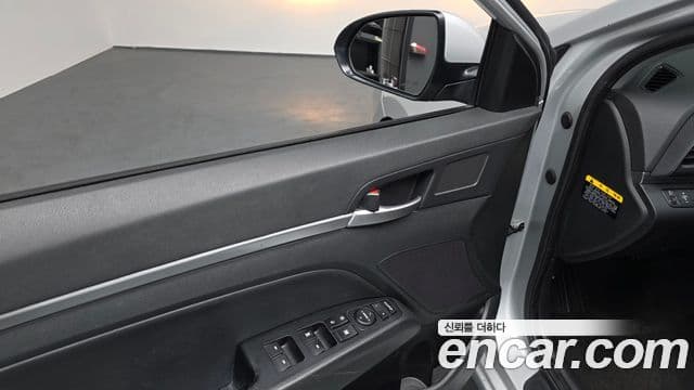 Hyundai The / новый New Avante AD Smart(для аренды), 2019 13