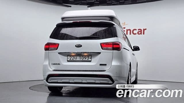 Kia All New Carnival Noblesse, 2018 4