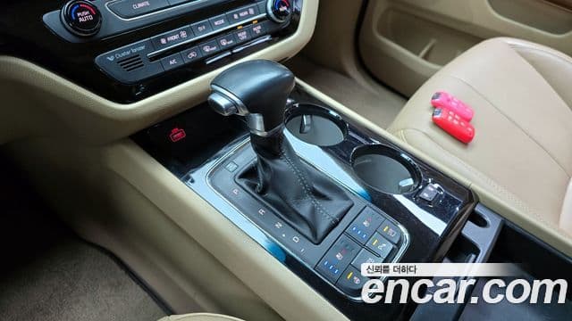 Kia All New Carnival Noblesse, 2018 9