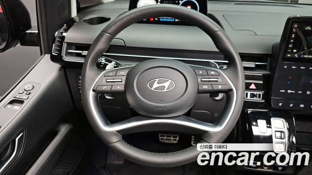 Hyundai Staria Inspiration, 2025 13