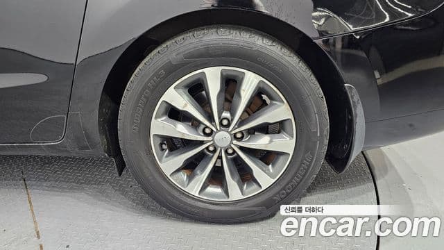 Kia All New Carnival Luxury, 2016 все фото