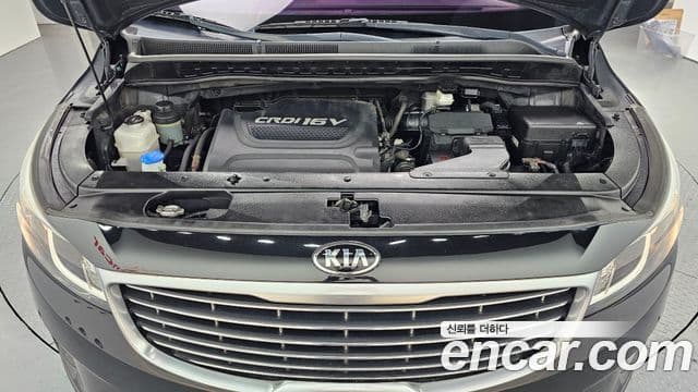 Kia All New Carnival Luxury, 2016 6