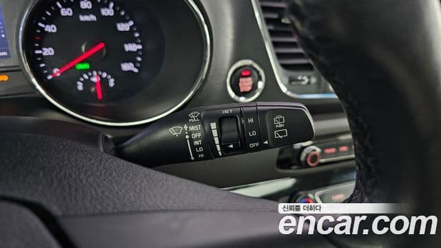 Kia All New Carnival Luxury, 2016 16