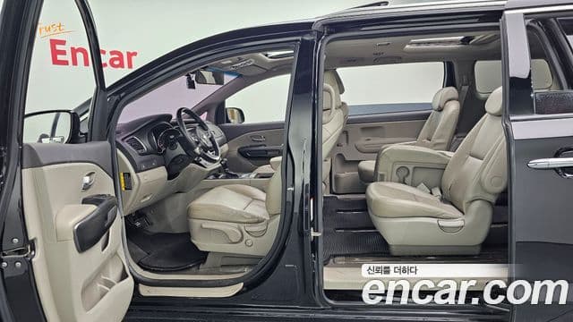 Kia All New Carnival Luxury, 2016 19