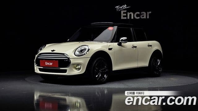 Mini Cooper D 3세대, 2015 1