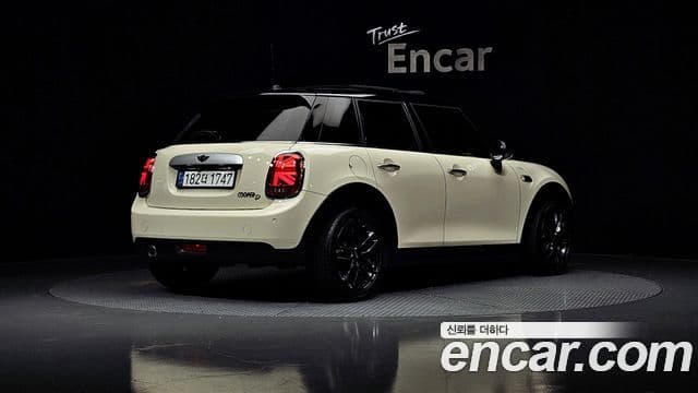 Mini Cooper D 3세대, 2015 2